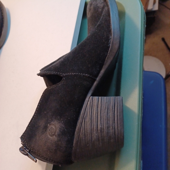 Born Womens suede booties Size 7.5M - Picture 7 of 12